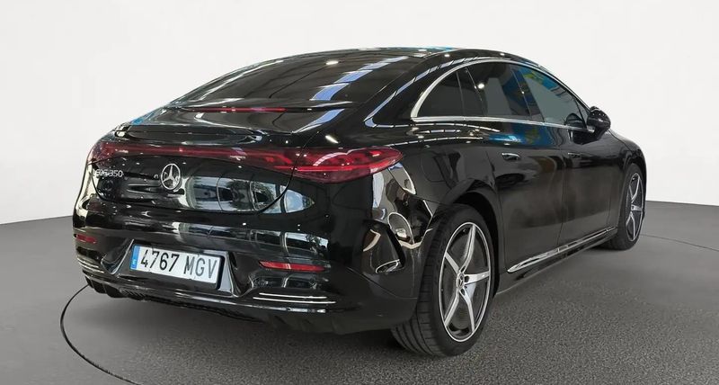 Mercedes-Benz E • 2023 • 37,381 km 3