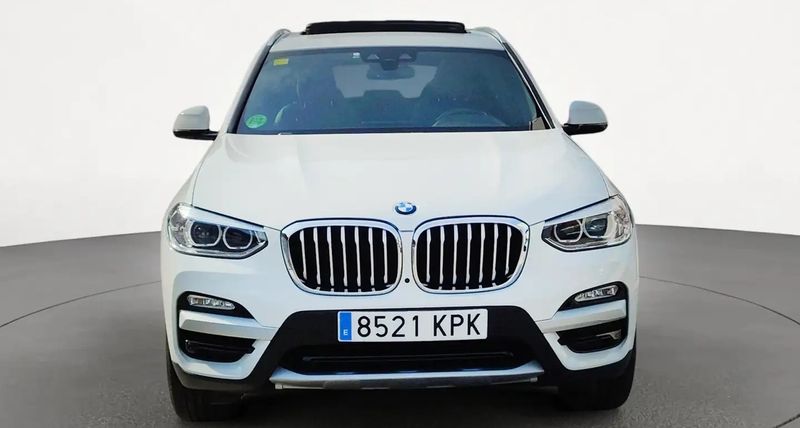 BMW X3 • 2018 • 58,394 km 11