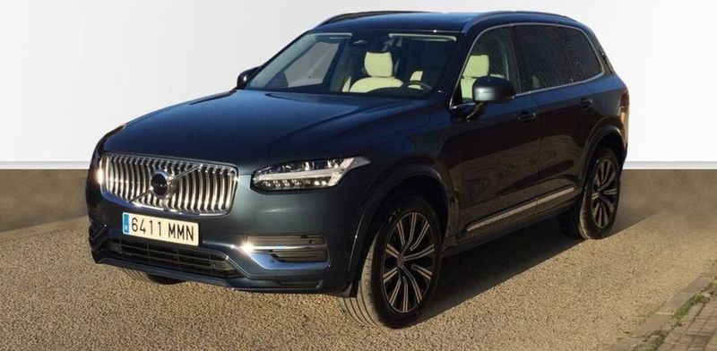 Volvo XC90 • 2023 • 12,000 km 4