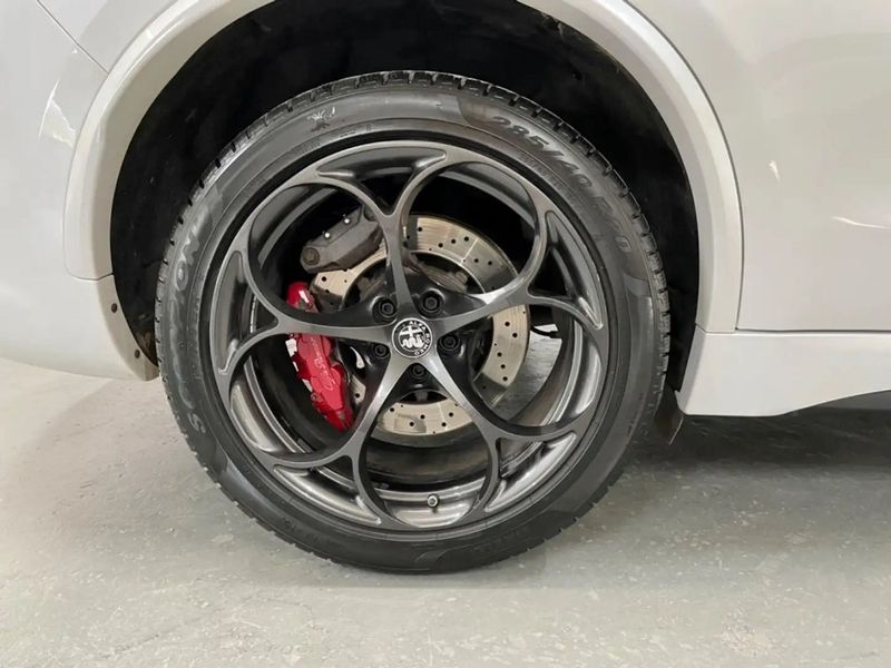 Alfa Romeo Stelvio • 2018 • 120,000 km 15