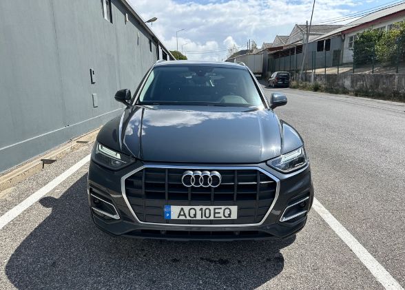 Audi Q5 • 2022 • 57,000 km 2