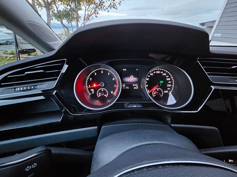 Volkswagen Touran • 2017 • 72,300 km 6