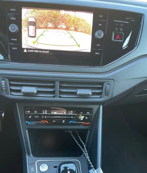 Volkswagen Polo • 2024 • 37,850 km 7