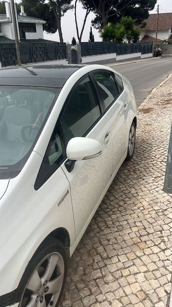 Toyota Prius • 2012 • 191,000 km 4