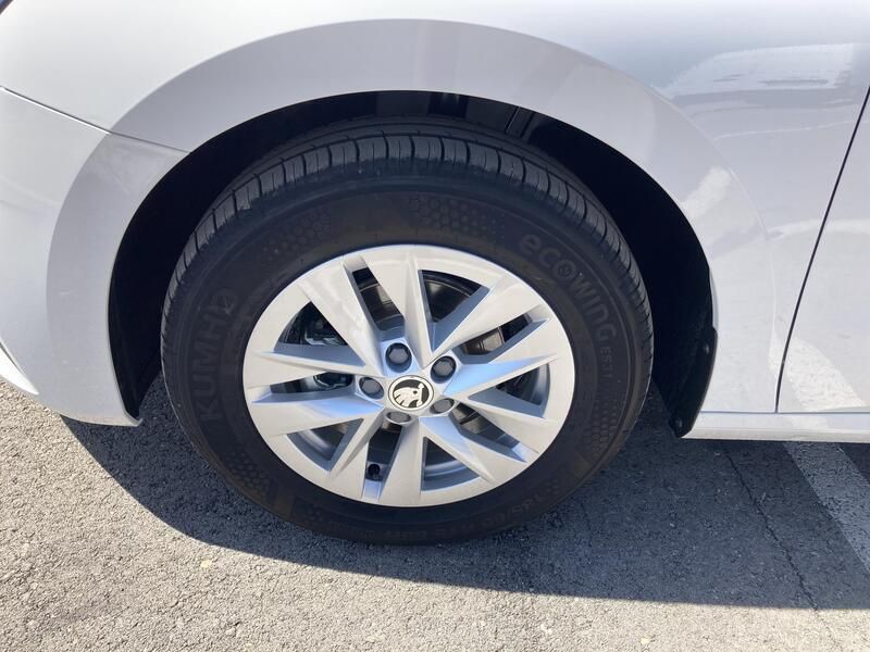 Škoda Fabia • 2024 • 10 km 15