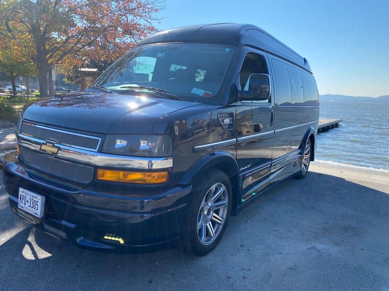 Chevrolet Express • 2018 • 78,000 km 3