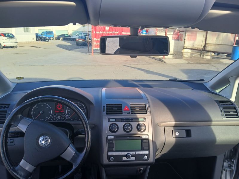 Volkswagen Touran • 2007 • 238,000 km 7