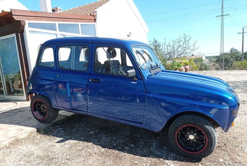 Renault Kadjar • 1989 • 109,000 km 4