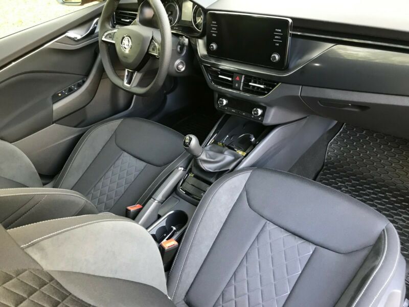 Škoda Rapid Spaceback • 2019 • 46,500 km 8