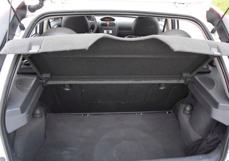 Opel Corsa • 2004 • 190,000 km 6