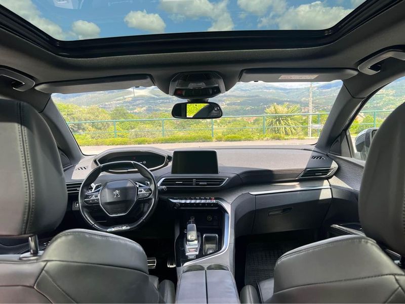 Peugeot 3008 • 2017 • 143,000 km 6