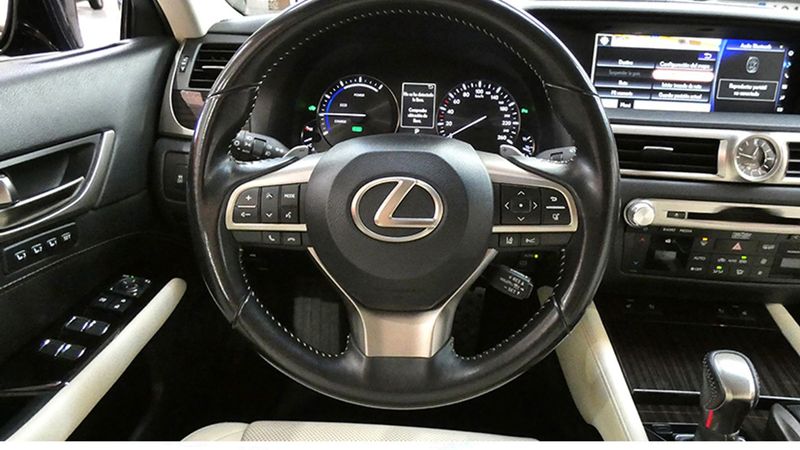 Lexus GS • 2016 • 135,739 km 17