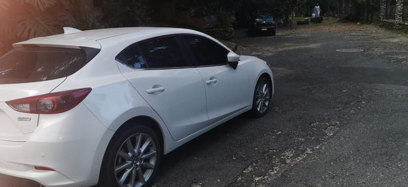 Mazda 3 • 2019 • 6,790 km 1