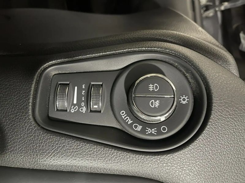 Jeep Renegade • 2022 • 86,052 km 9