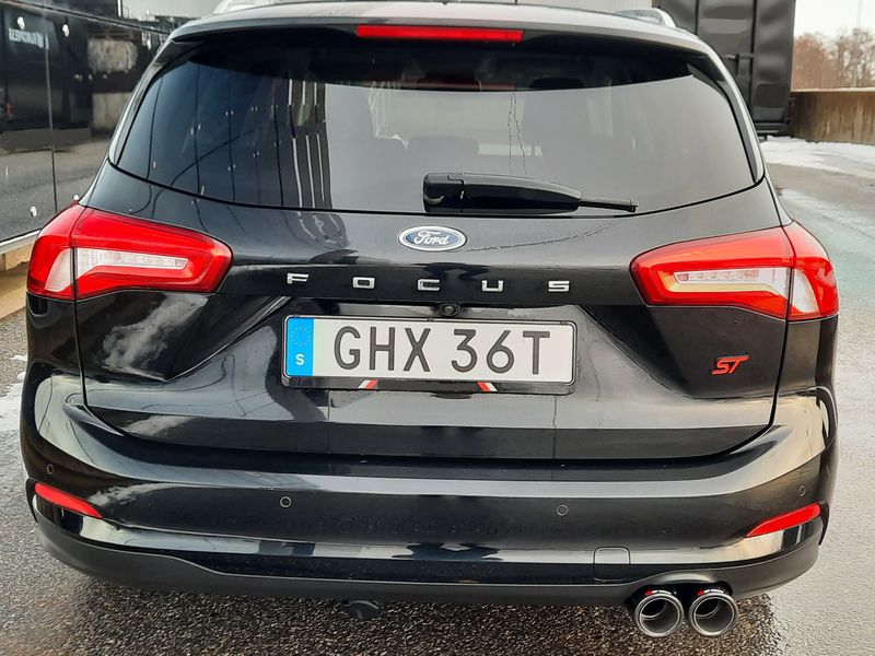 Ford Focus kombi • 2019 • 126,000 km 2