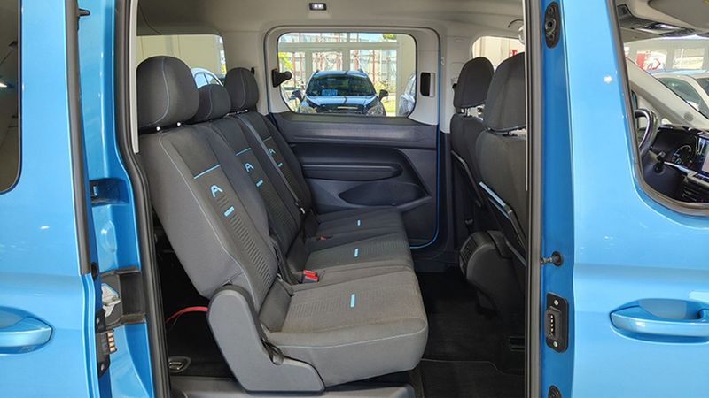 Ford Tourneo Connect • 2022 • 45,035 km 11