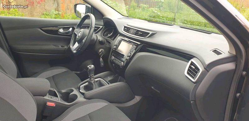 Nissan Qashqai • 2018 • 50,000 km 4