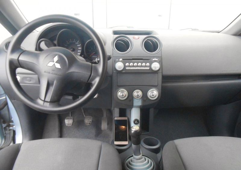 Mitsubishi Colt • 2005 • 180,000 km 2
