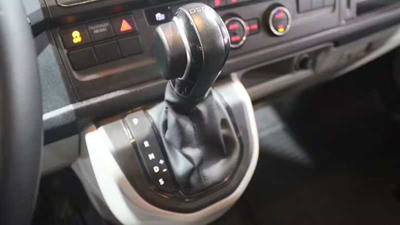 Volkswagen Caravelle • 2019 • 69,828 km 3