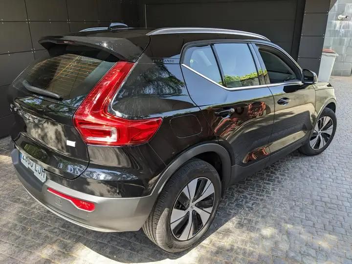 Volvo XC40 • 2020 • 26,500 km 2