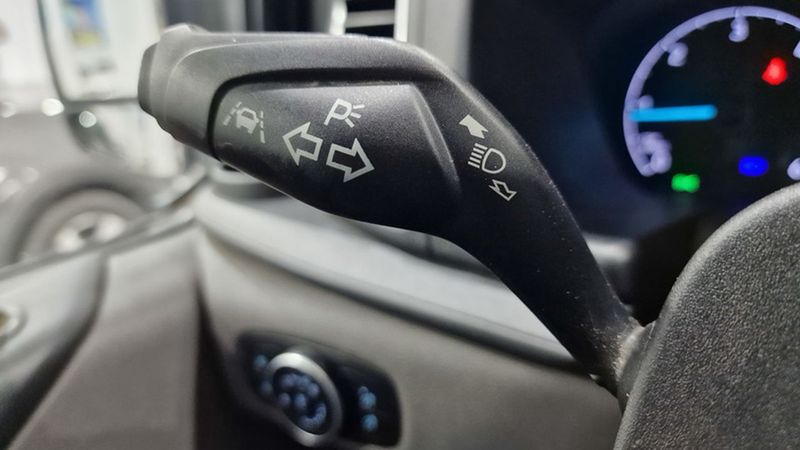 Ford Transit Custom • 2020 • 61,430 km 30