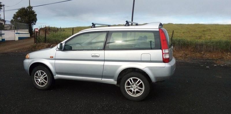 Honda CR-V • 2000 • 249,999 km 2