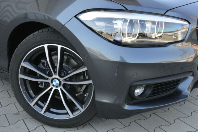 BMW 1 Series • 2019 • 105,000 km 6