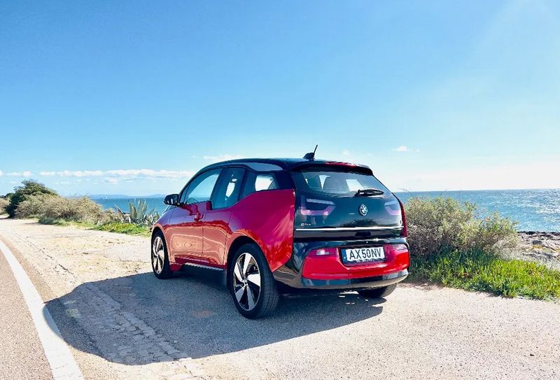BMW i3 • 2018 • 57,500 km 2