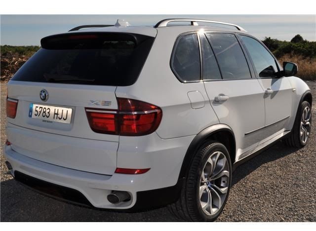 BMW X5 • 2012 • 215,000 km 3