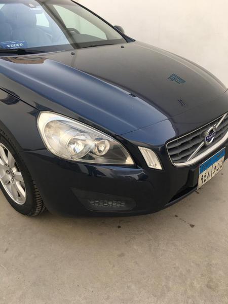 Volvo S60 • 2013 • 85,000 km 8