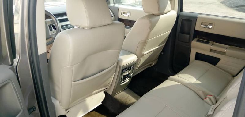 Ford Flex • 2010 • 80,693 km 5