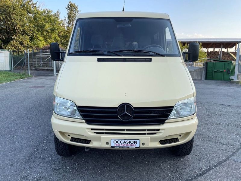 Mercedes-Benz Sprinter • 2001 • 104,000 km 4