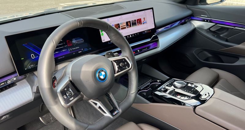 BMW 5 Series • 2024 • 7,100 km 12
