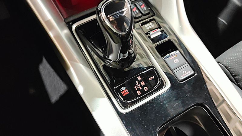 Mitsubishi Eclipse • 2022 • 12,500 km 4