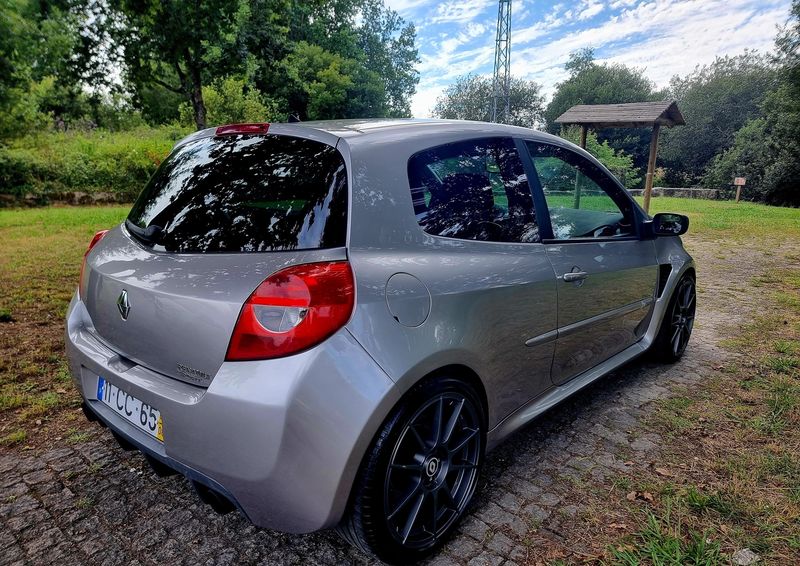 Renault Clio • 2006 • 179,000 km 5