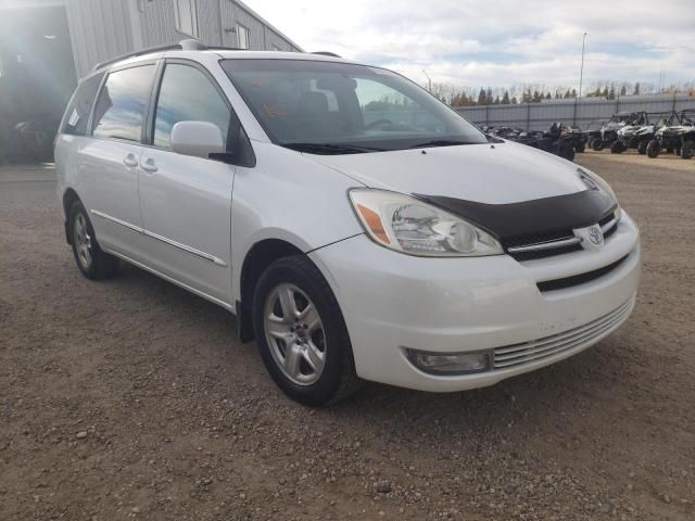 Toyota Sienna • 2004 • 33 km 1
