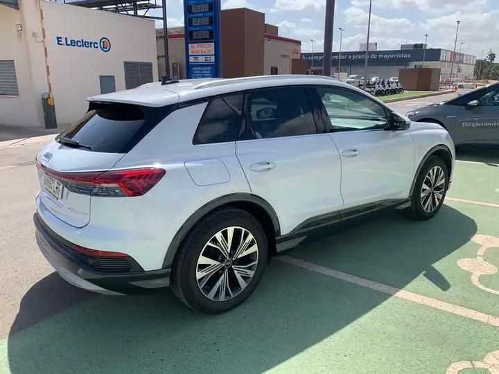 Audi Q5 • 2021 • 25,000 km 3