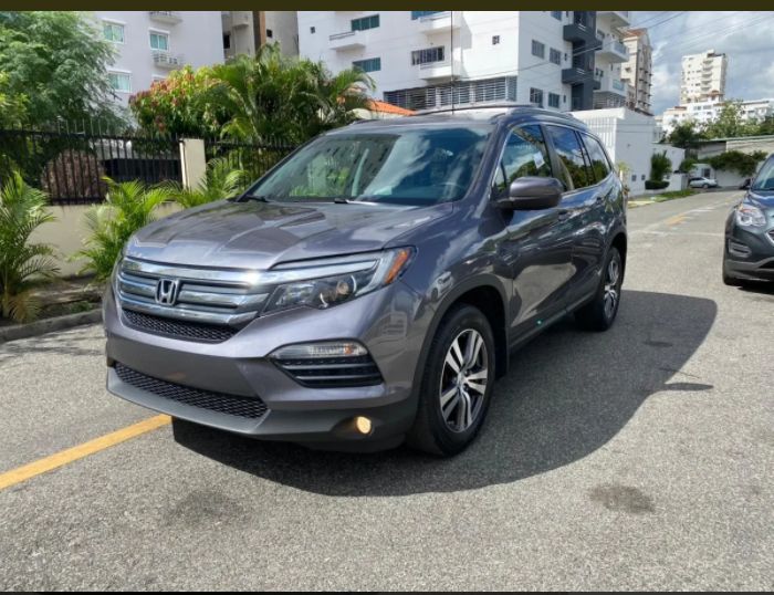 Honda Pilot • 2016 • 98,000 km 1