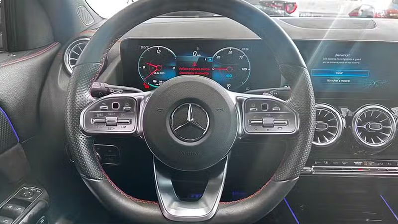 Mercedes-Benz E • 2023 • 36,623 km 8