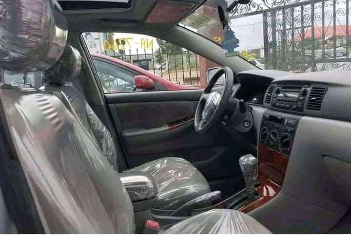 Toyota Corolla • 2005 • 2,122,334 km 3