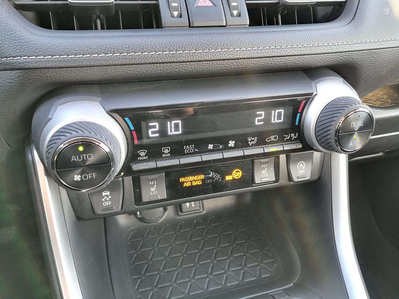 Toyota RAV4 • 2019 • 135,000 km 22