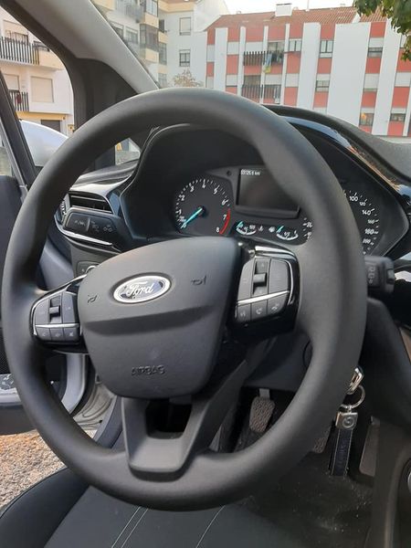 Ford Fiesta • 2017 • 74,000 km 4