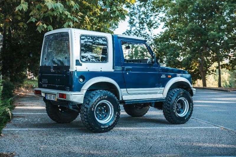 Suzuki Samurai • 1999 • 99,000 km 7