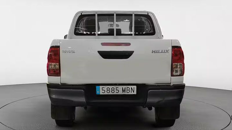 Toyota Hilux • 2022 • 53,912 km 7