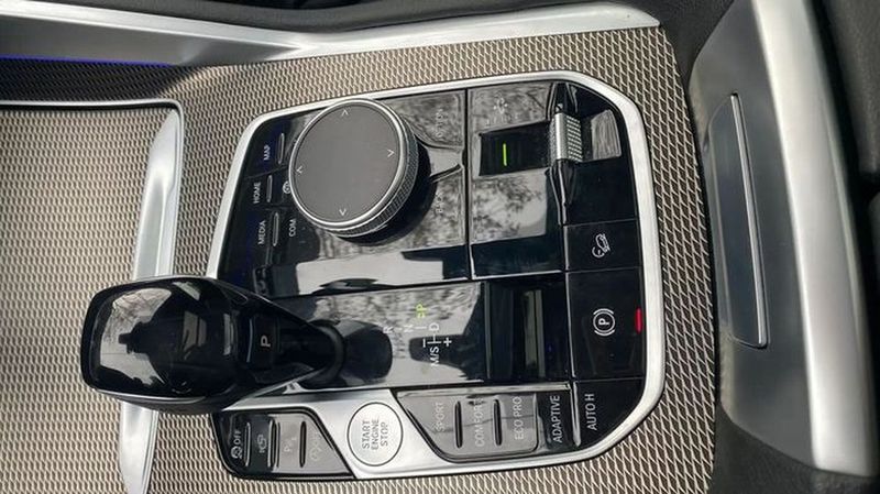 BMW X6 • 2020 • 30,000 km 10