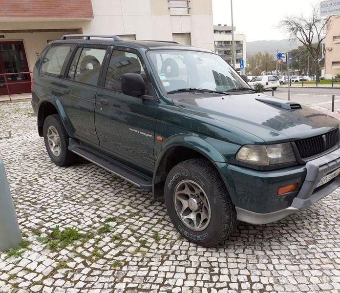 Mitsubishi Vanwagon • 2001 • 200,000 km 1