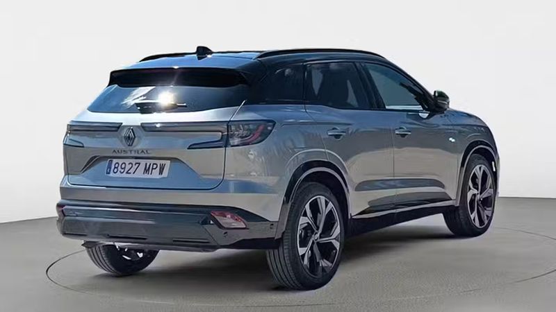 Renault Kadjar • 2024 • 2,069 km 7