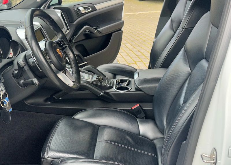 Porsche Cayenne • 2014 • 109,000 km 11