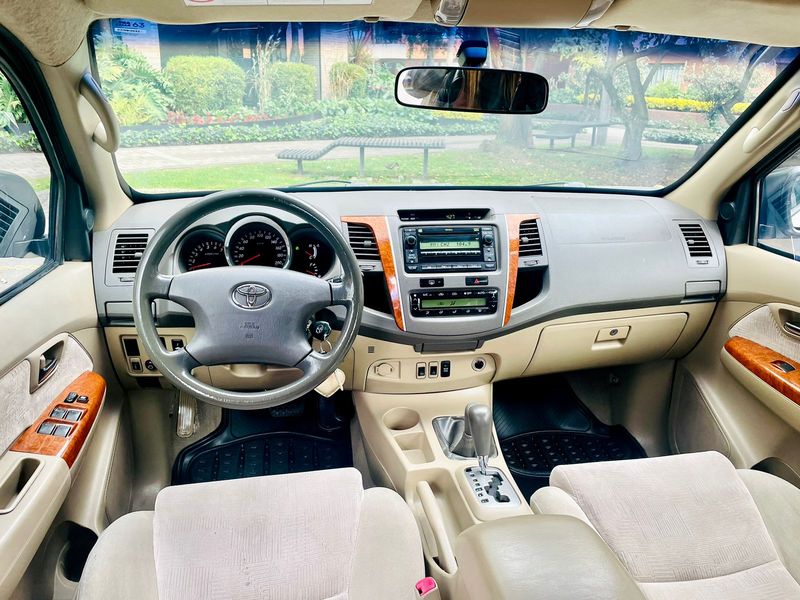 Toyota Fortuner • 2010 • 148,800 km 11