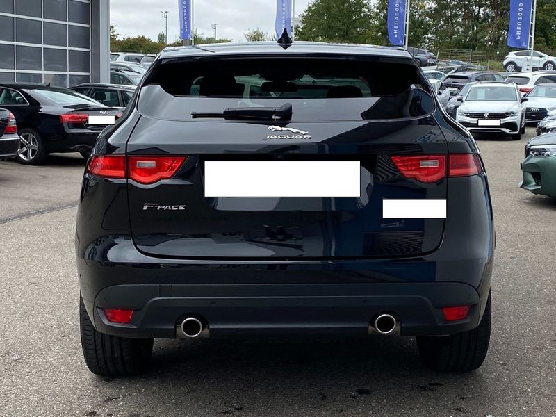 Jaguar F-Pace • 2017 • 80,000 km 5